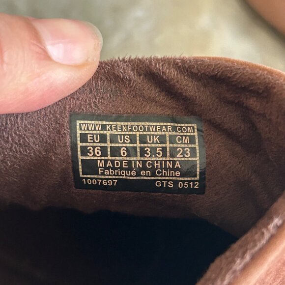 Keen Akita Brown Suede Leather Ankle Booties Wedge Heel Boots Size 6 - Picture 2 of 7